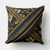 刺フェイクしゅう青金ゴールド花黒 クッション (正面)