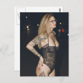 刺入されたランジェリーのモデル写真 ポストカード (正面/裏面)