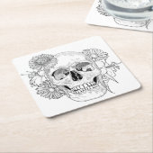 刺激を受けたなスカルおよび花 スクエアペーパーコースター (アングル)