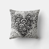 刺激を受けたなハートの落書き クッション (裏面)