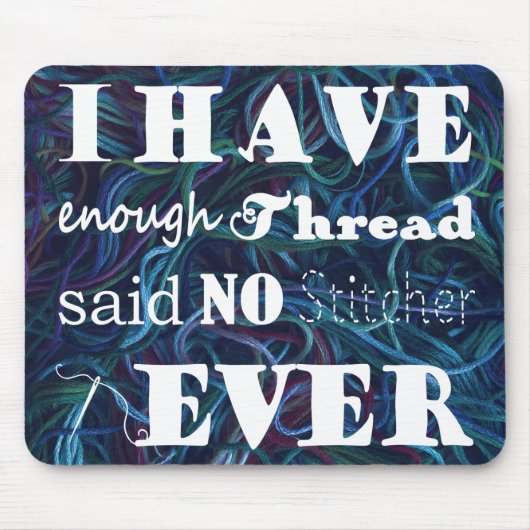 刺繍が不十分な糸のスティッチャ工芸品の暗い マウスパッド (正面)