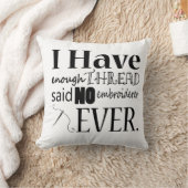 刺繍が不十分な糸の工芸品 クッション (ブランケット)