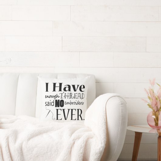 刺繍が不十分な糸の工芸品 クッション (ソファ)