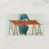 刺繍している女性は「衣裳oからの41をめっきします 名刺 (裏面)