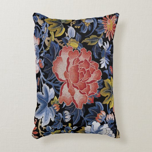 刺繍の濃紺の珊瑚のピンクの花のシャクヤク アクセントクッション (正面(垂直))