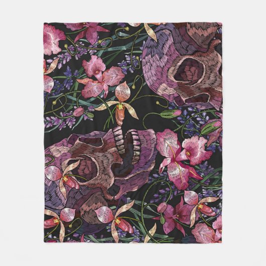 刺繍スカル：ゴシック・オーキッド・パターン フリースブランケット (正面)