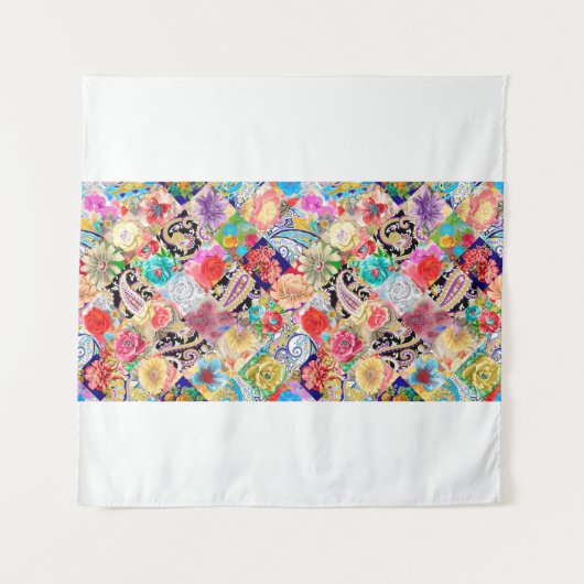 刺繍フローラのネックラインの花と タペストリー (正面)