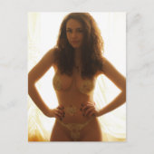 刺繍入りの肌色のボディスーツを着た女性 ポストカード (正面)
