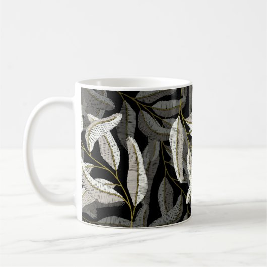 刺繍枝:黒白プリント。 コーヒーマグカップ (左)