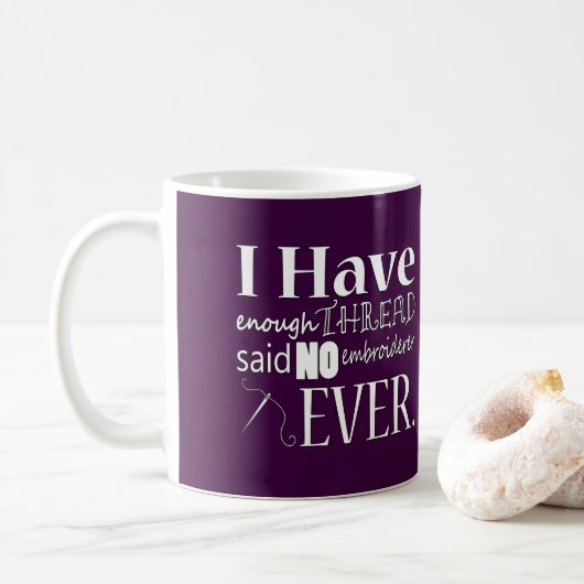 刺繍・糸の工芸品が足りない{Dark} コーヒーマグカップ (ドーナツ)