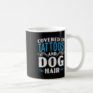 刺青と犬の髪の刺青Pで覆われる コーヒーマグカップ