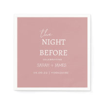 前の夜のほこりっぽいピンクのミニマ結婚リスト