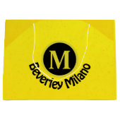 前パーソナライズされたと後の黄色の抱き枕 ラージペーパーバッグ (正面)