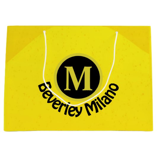 前パーソナライズされたと後の黄色の抱き枕 ラージペーパーバッグ (正面)