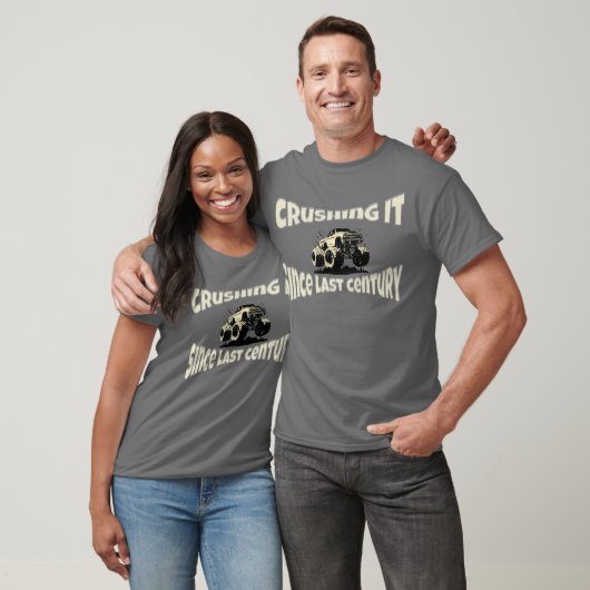 前世紀から押し潰してきたモンスタートラック Tシャツ (ユニセックス)