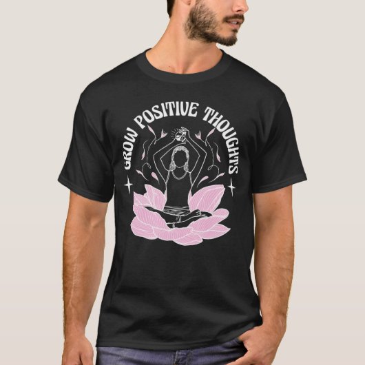 前向きな思考のヨガフラワーメディテーション Tシャツ (正面)