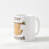 前向きな気持ちを保つ"Stay pawsitive" 引用符プリント コーヒーマグカップ (正面右)