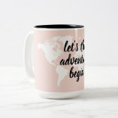 前向きピンクアドベンチャーの世界地図 ツートーンマグカップ (正面左)