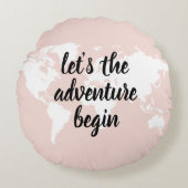 前向きピンクアドベンチャーの世界地図 ラウンドクッション (正面)