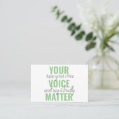 前向きGreen Your Voice Matterモチベーション引用文 名刺 (スタンド正面)