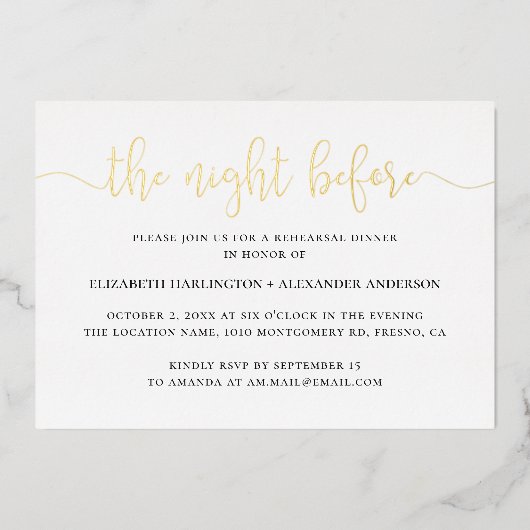 前夜。エレガント金ゴールド台本のリハーサル 箔招待状 (正面)