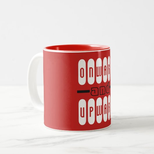 前方および上向きに赤く白くやる気を起こさせるな引用文 ツートーンマグカップ (正面左)