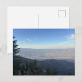 前景に木々のある山の展望パノラマ ポストカード (正面/裏面)
