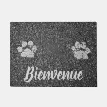 前足の足跡が付いたアスファルト風デザイン Bienvenue
