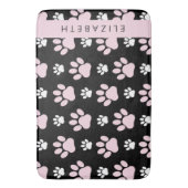 前足、ピンクの前足、犬の前足、あなたの名前のパターン バスマット (正面縦)