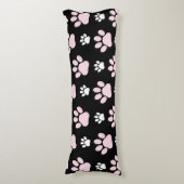 前足、ピンクの前足、犬の前足、動物の前足のパターン ボディピロー (正面縦)