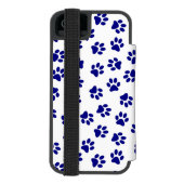 前足、犬の前足、ネイビーブルーの前足のパターン INCIPIO iPhoneウォレットケース (フォリオ裏面)