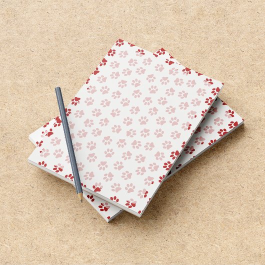前足、犬の前足、猫の前足、赤い前足のパターン ノートパッド