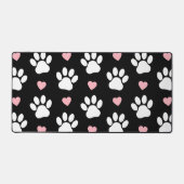 前足、犬の前足、白い前足、ピンクのハート デスクマット (正面)