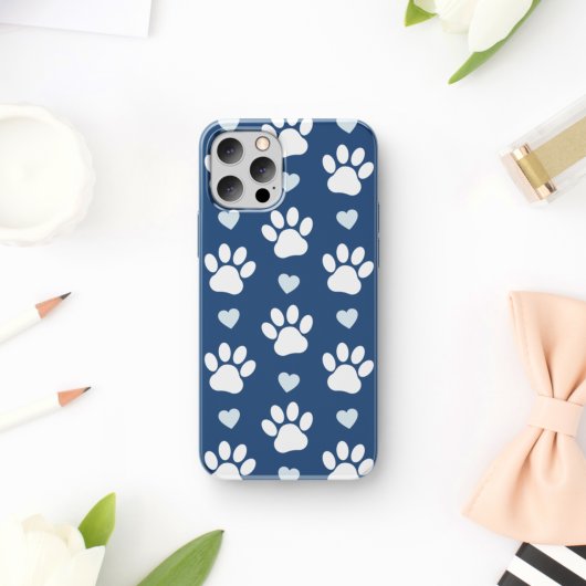 前足、犬の前足、白い前足、青いハートのパターン Case-Mate iPhoneケース