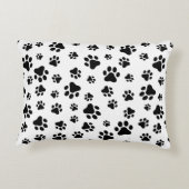 前足、犬の前足、白黒のパターン アクセントクッション (裏面)