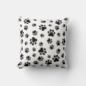 前足、犬の前足、白黒のパターン クッション (正面)