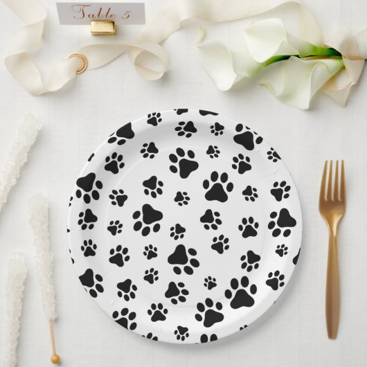 前足、犬の前足、白黒のパターン ペーパープレート (ウェディング)