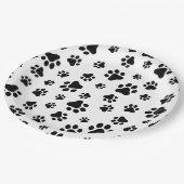 前足、犬の前足、白黒のパターン ペーパープレート (アングル)