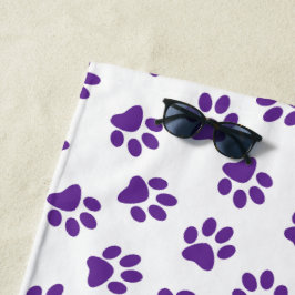 前足、犬の前足、紫の前足のパターン ビーチタオル