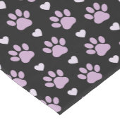 前足、犬の前足、薄紫の前足、ハート ミディアムテーブルランナー (コーナー)