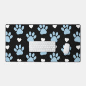 前足、犬の前足、青い前足、白いハートのパターン デスクマット (キーボード&マウス)