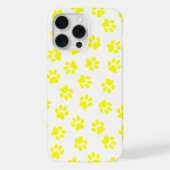 前足、犬の前足、黄色の前足のパターン iPhoneケース (裏面)