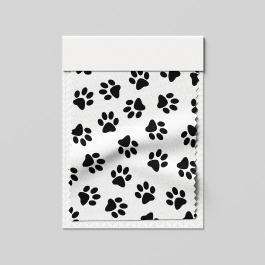 前足、犬の前足、黒い前足のパターン ファブリック