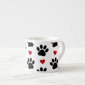 前足、犬の前足、黒い前足、赤いハート エスプレッソカップ (正面右)