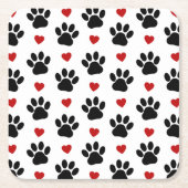 前足、犬の前足、黒い前足、赤いハート スクエアペーパーコースター (正面)