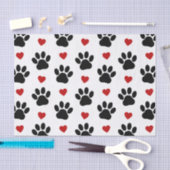 前足、犬の前足、黒い前足、赤いハート 薄葉紙 (クラフト)