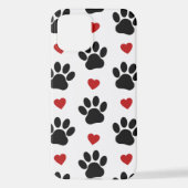 前足、犬の前足、黒い前足、赤いハート iPhoneケース (裏面)
