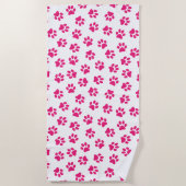 前足、犬の足、ピンクの前足のパターン ビーチタオル (正面)