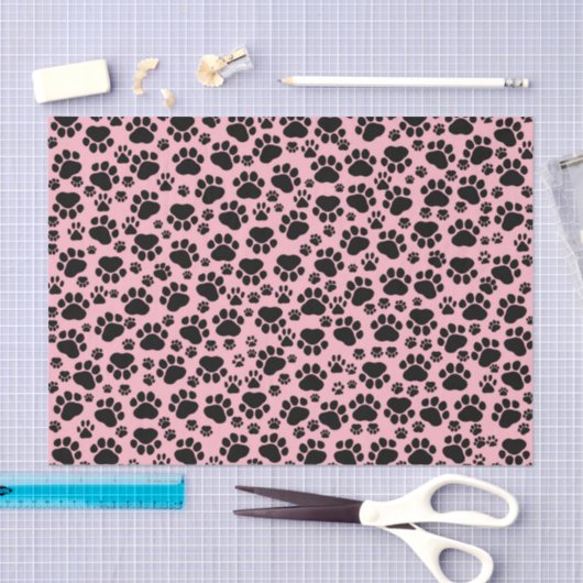 前足、黒い前足、犬の前足、動物の前足のパターン 薄葉紙 (クラフト)