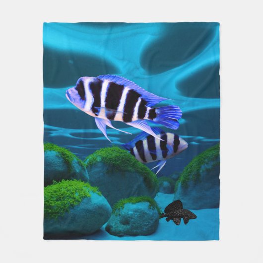 前頭部魚眼鏡水族館 フリースブランケット (正面)
